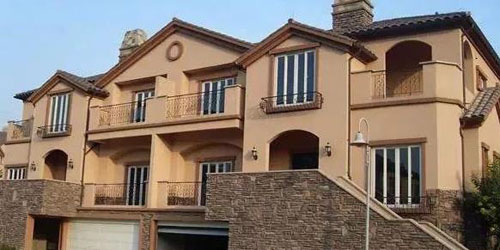 在農村小別墅用真石漆裝修外墻,效果圖美絕了